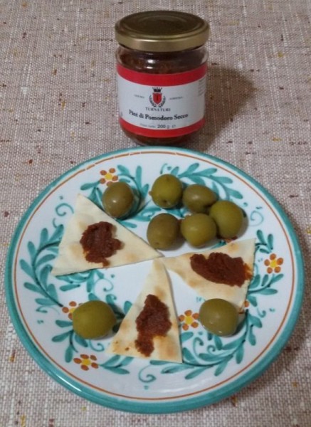 Patè al pomodoro