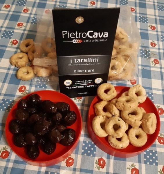 tarallini alle olive Pasta Cava