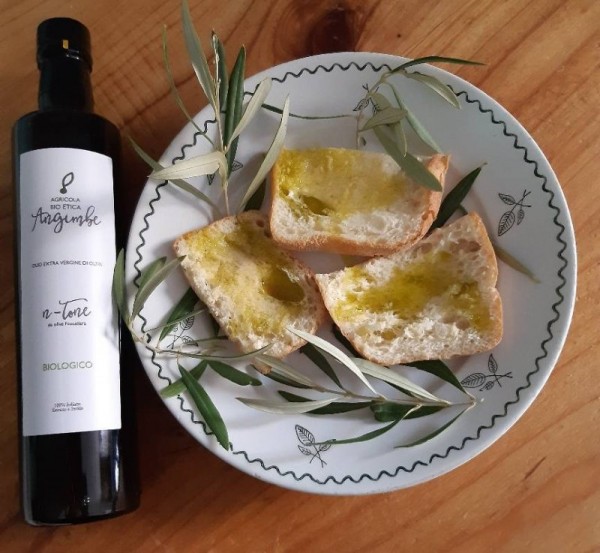 Crostini con Olio Angimbe