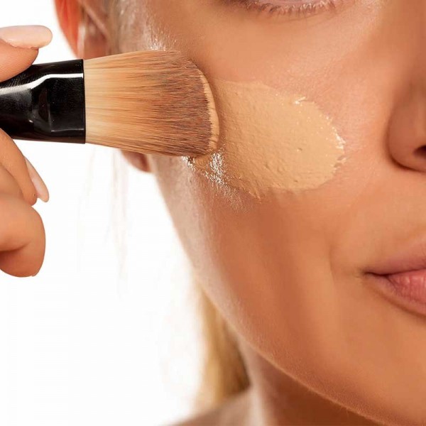 Fondotinta_make_up_senza_Pfas_marchi.jpg