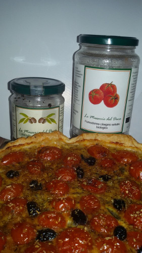 torta_salata con_pomodorini_olive duca_carlo_guerini.jpg